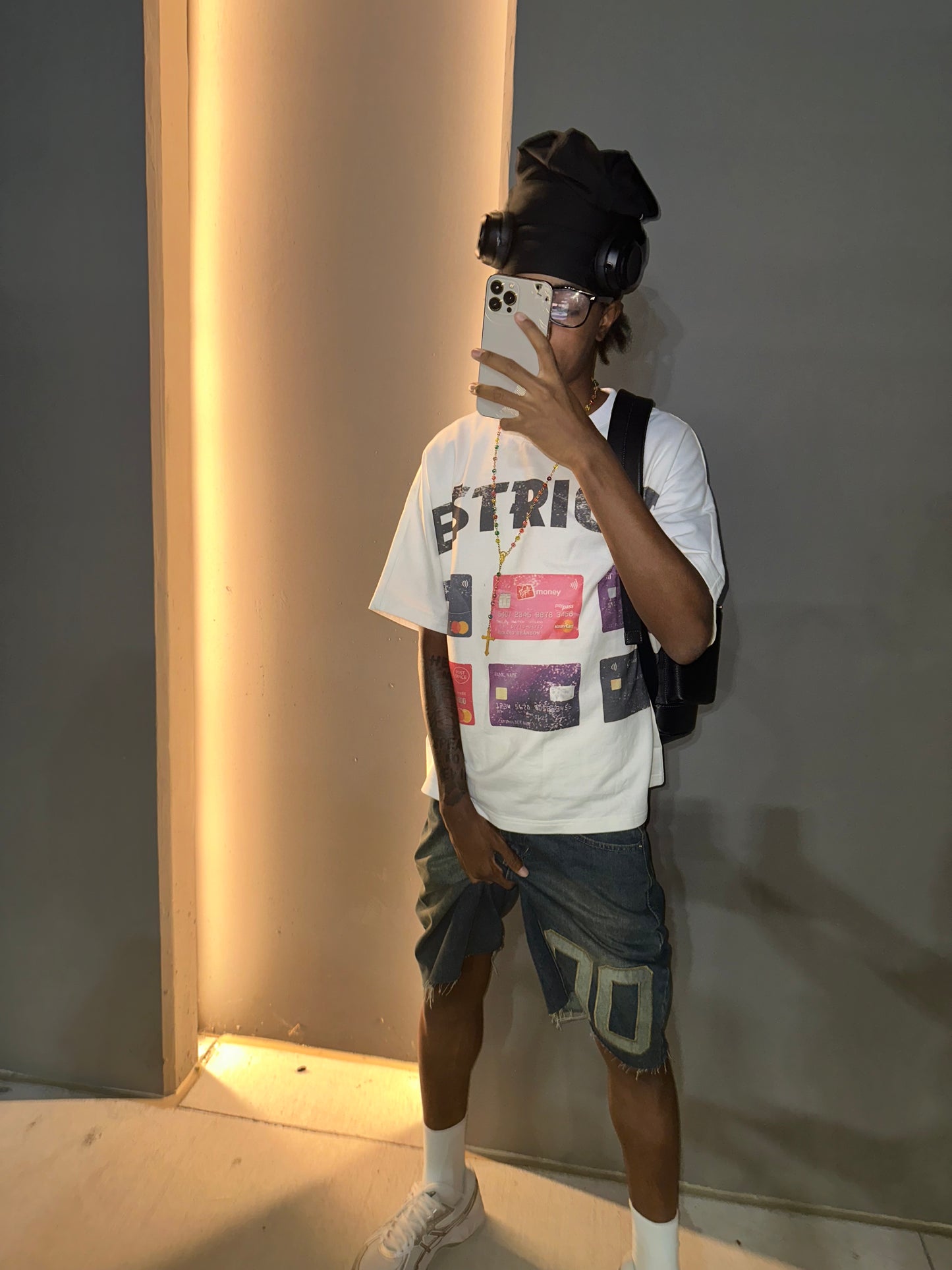 Scam likly box tee