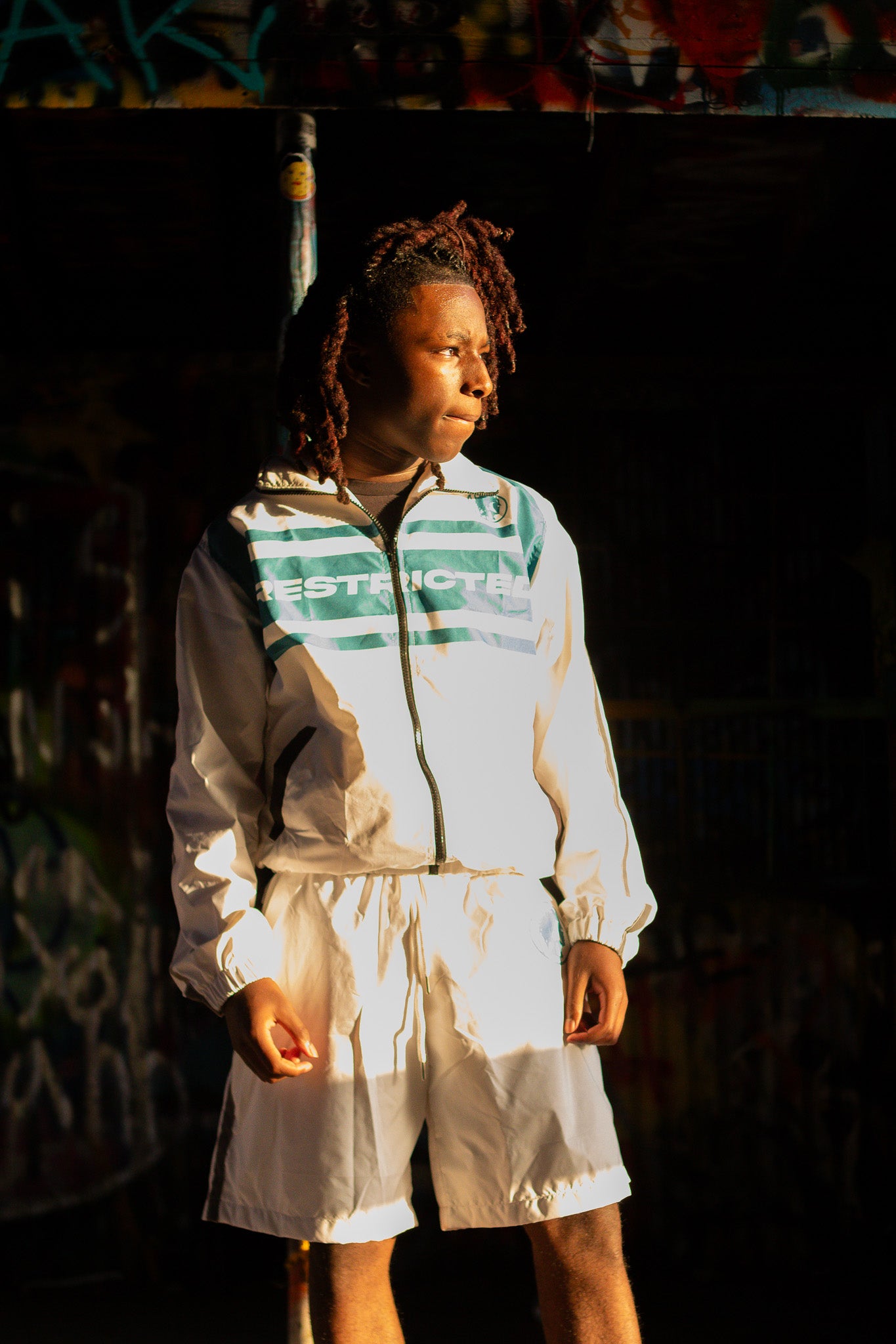White (reflective)nylon set